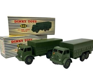 Pair of Antique Dinky Toys 622 10-Ton Army Truck Toys - Both in great condition. Measure in around 6 inches. 