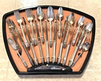 1847 Rogers Brothers "First Love" vintage flatware set