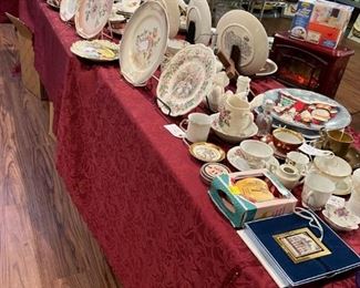 Various collectors plates and porcelains