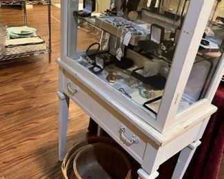 Many different rings