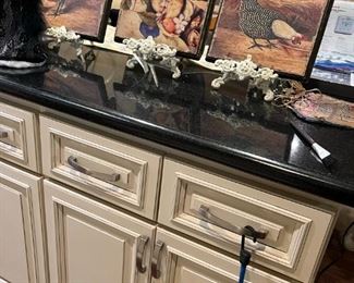 Home decor with roosters and fruits