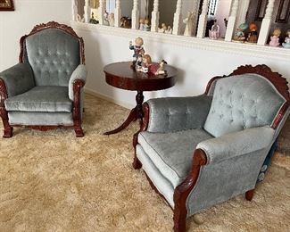 Pair of Victorian parlor chairs, Duncan Phyfe drum table