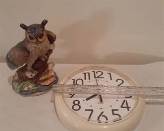Ceramic owl figurine (8 in) with wall clock