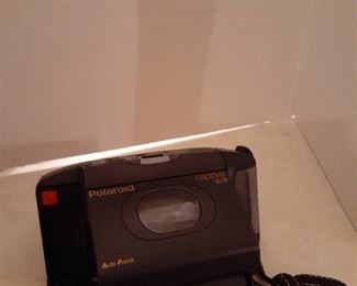 Polaroid Captiva SLR with case