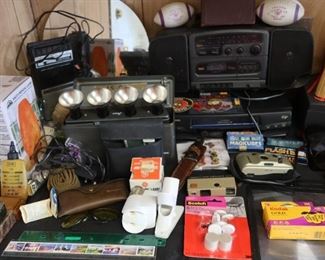 Electronics - Camaras - VHS Player - Salt Lamps