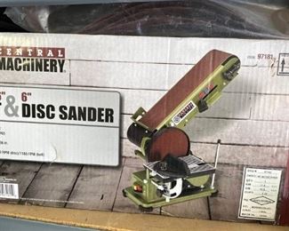 NEW IN BOX CENTRAL MACHINERY 4"X36" BELT AND DISC SANDER.