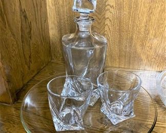 SWEET CRYSTAK WHISKEY DECANTER SET.