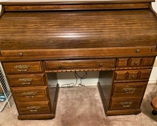 BEAUTIFUL ROLL TOP DESK AND CHAIR.