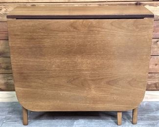 Vintage Drop Leaf Gate Leg Table