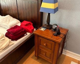 end table/night stand