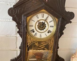 Antique mantle clock