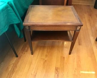 Brandt Mahogany End Table w/Leather Top 