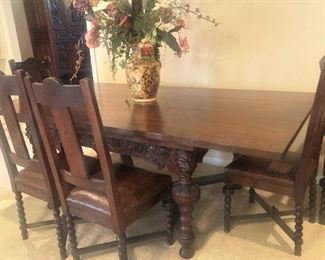 Fabulous antique dining table with 6 chairs