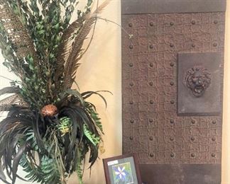 Arrangement; wall panel