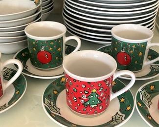 Fun Christmas dishes - service for 12