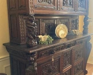 Antique buffet/sideboard