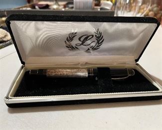 Laban fountain pen with case