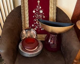 Costume jewelry Christmas tree art!