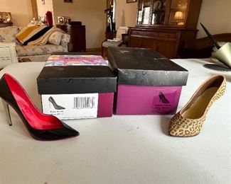 Just the Right Shoe by Raine