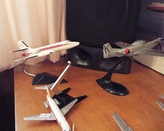 TWA Metal Planes