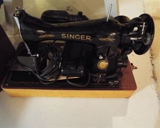 Vintage Singer Sewing Machine