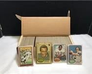 Lot 61 1976 Topps Football Cards - Walter Peyton
to include Walter Peyton, George Blanda, Roger Staubach and more ,unsure of number of cards in box, conditions of cards are worn.
