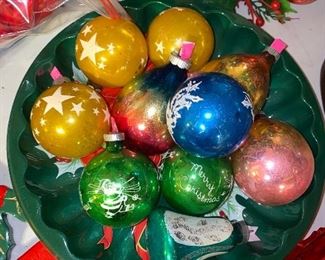 Vintage ornaments, Santa