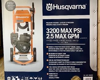 Husqvarna 3200 MAX PSI Power Washer (NIB)