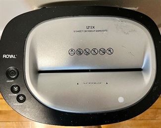 Royal Paper Shredder
