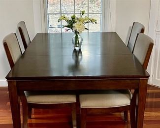 Kitchen Table with 6 Chairs