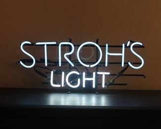 Vintage Stroh's Neon Light