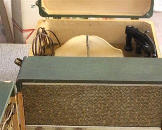 Vintage MCM Magnovox Stereo Record Player - Not Tested