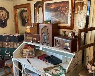 Cool old Chippy white desk
Antique radios
Antique clocks