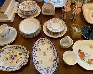 Vintage pottery/china/dinnerware.