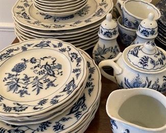 Set of Blue Danube dinnerware (Japan).