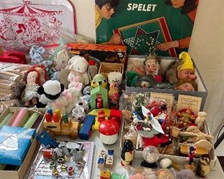 Nice selection of vintage toys and games.