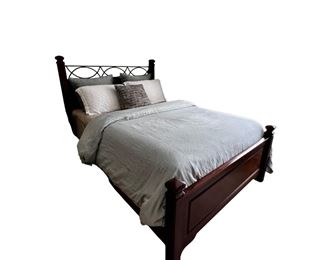 $275 USD     Wood and Metal Scrolled Queen Four Poster Cherry Bed MM179-24     Description: Queen size four poster bed in a cherry tone finish with metal scrolled headboard detailing. Foot and headboard have raised panel details. Currently set up for use with a box spring.
Dimensions: 64 x 89 x 57H in  |  Footboard: 28H in
Condition: Used in good condition.
Location: Local pick up Lake Oswego, OR. Shipper suggestions available upon request. Located on the second floor.     https://goodbyhello.com/products/copy-of-pine-2-door-armoire-mm179-23?_pos=22&_sid=410c006b7&_ss=r