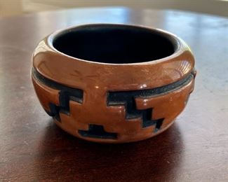 Vintage Native American Carved Pot/Bowl Pottery Signed B4	2.5 x 5in diameter.	
