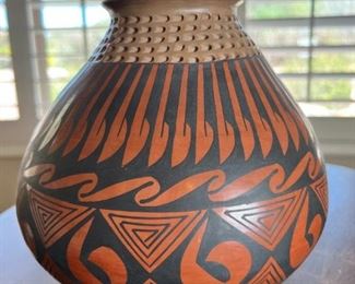 Signed Mata Ortiz Polychrome Pot Native American Pottery 	9 x 4in diameter at rim	
