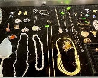 Gold and silver jewelry including Mikomoto and two Russian cloisonne enamel small egg pendants