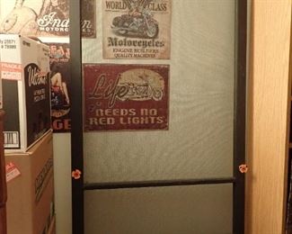 SCREEN DOOR