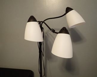 MULTI HEAD FLOOR LAMP