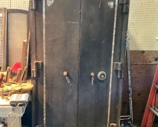 Large Antique Iron Safe-with combination!