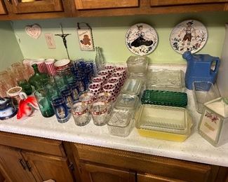 Kitchen glasses and refrigerator dishes 