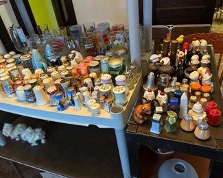 Salt and pepper shakers to the left and salt and pepper shakers to the right!!!!!!!!!!