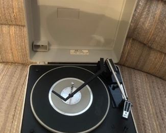 another one-eyed alien