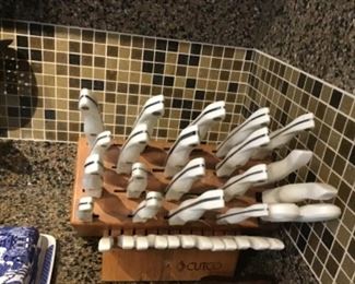 Cutco pearl handle knife set 32 pieces