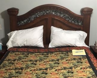 Queen size Wynwood Cordoba bed with mattresses. 