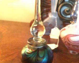 Sean Donoghue Australian art glass perfume bottle signed. 