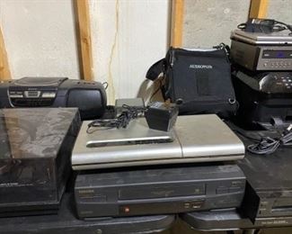 Amazing Large Collection of Vintage Electronics